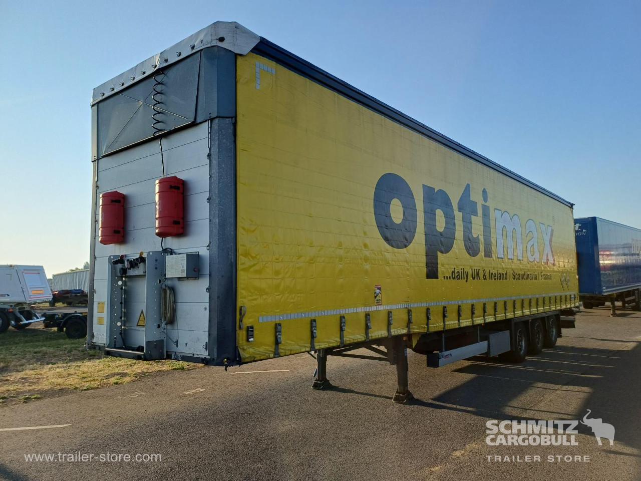 Schmitz Cargobull Curtainsider Mega 