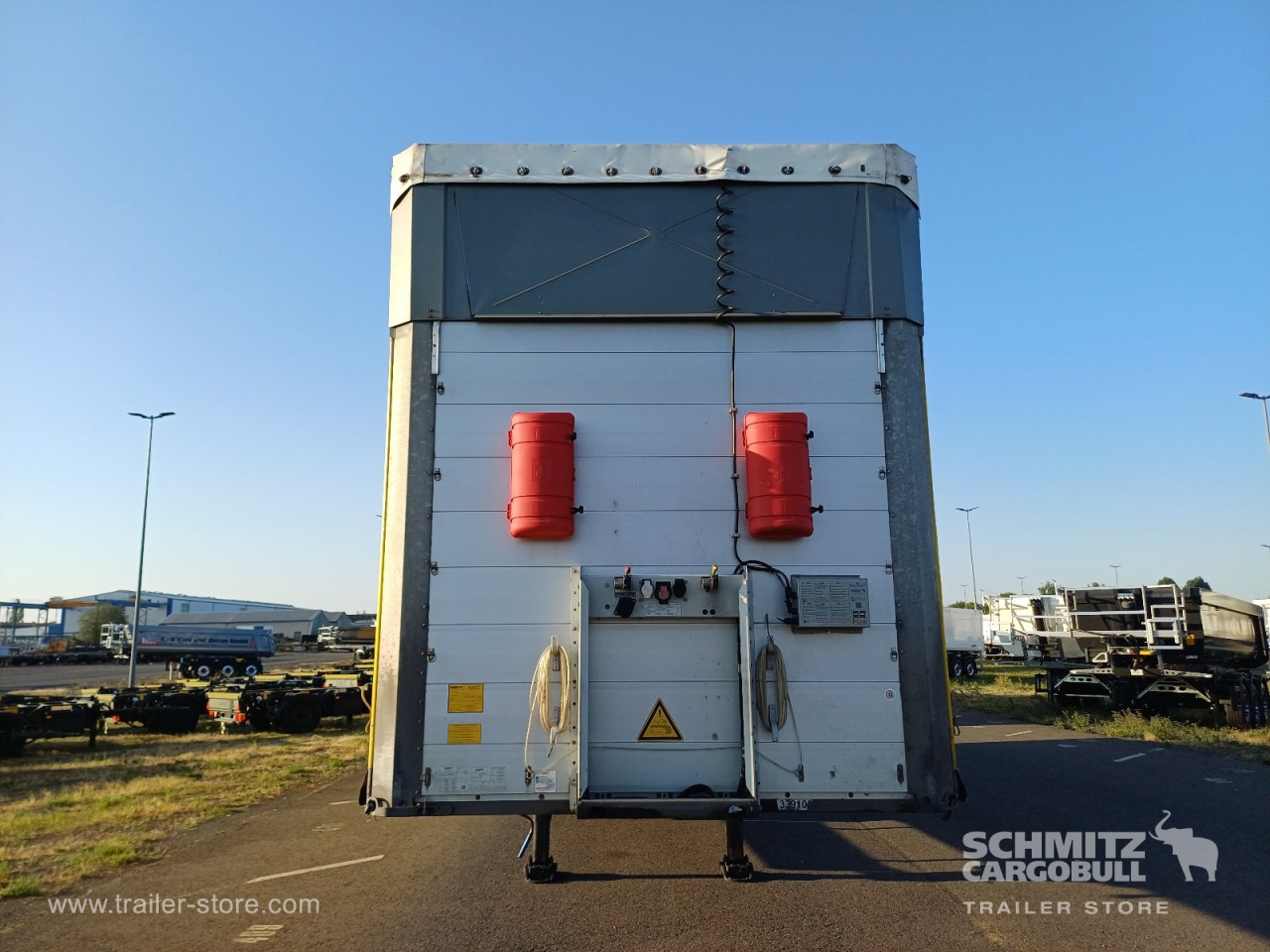 Schmitz Cargobull Curtainsider Mega 