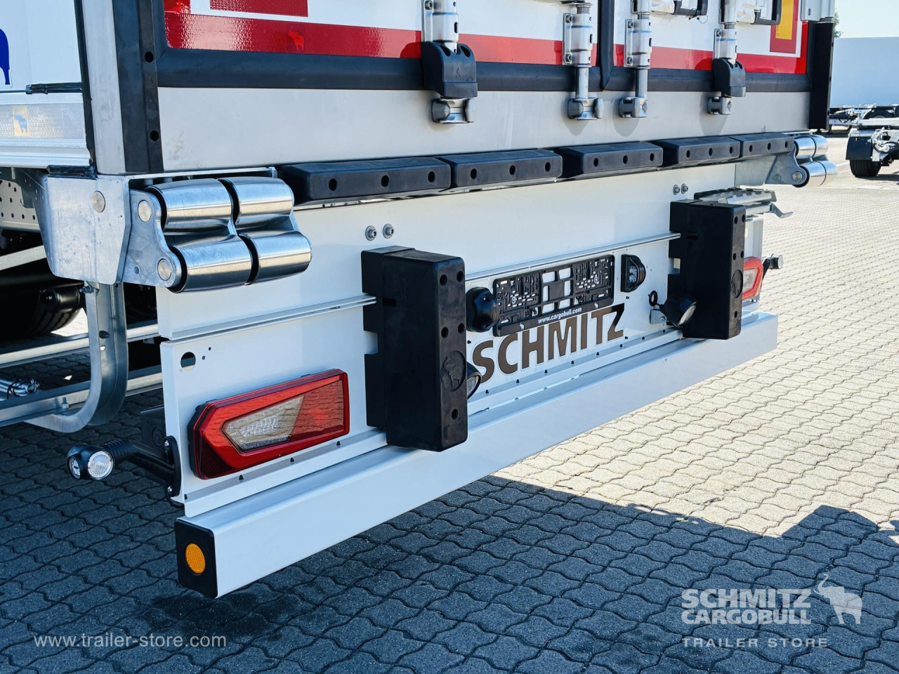 Schmitz Cargobull Tiefkühler Standard Doppelstock Trennwand 
