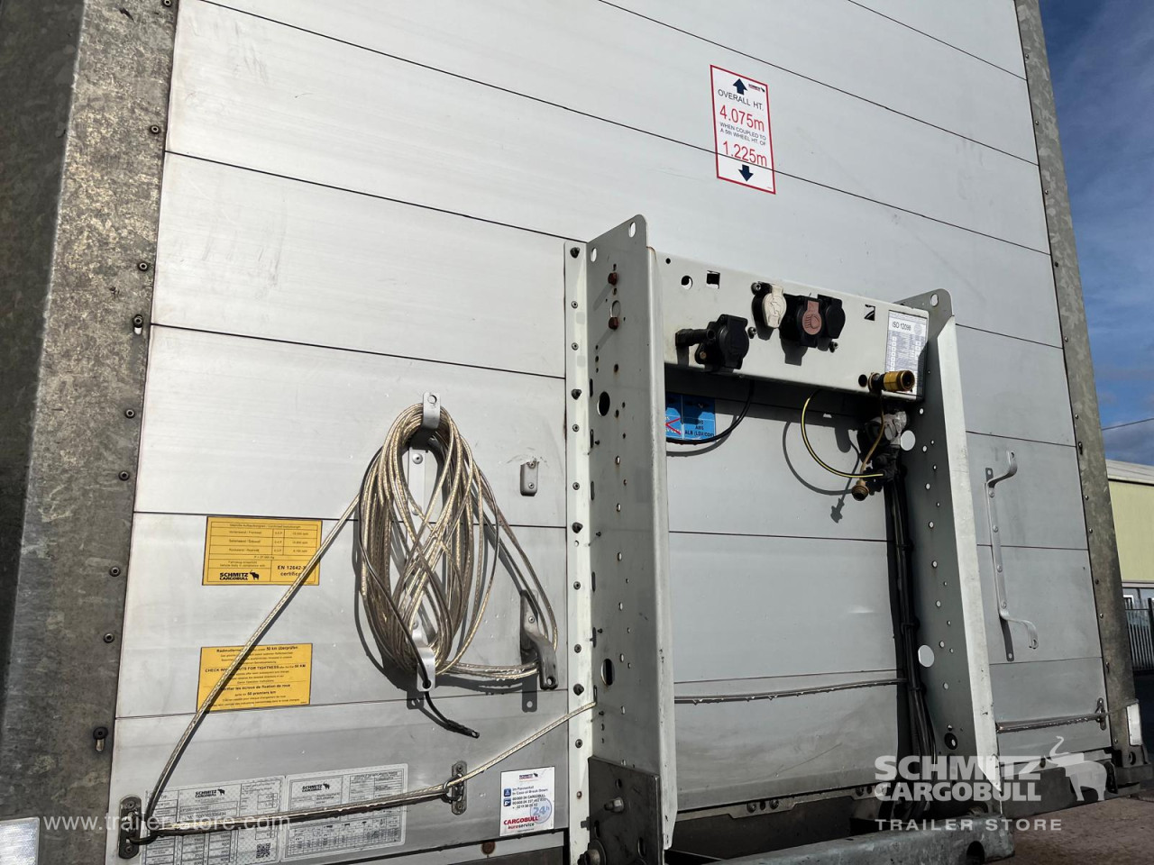 Schmitz Cargobull Curtainsider Standard 