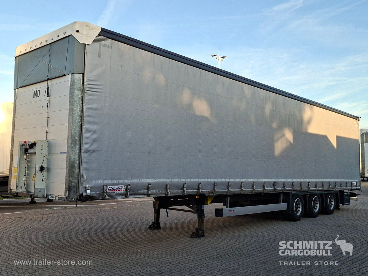 Schmitz Cargobull Curtainsider Mega 