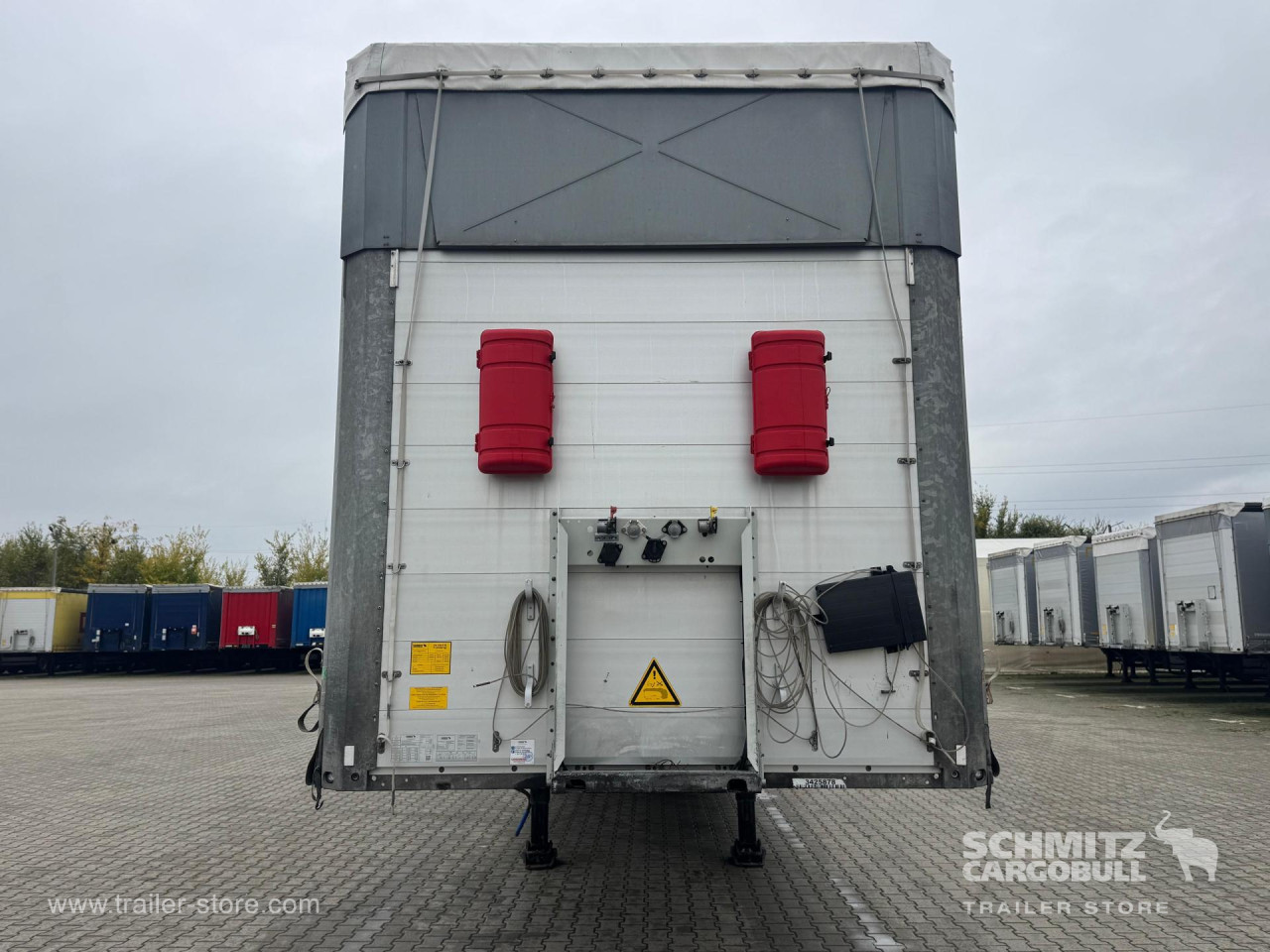 Schmitz Cargobull Curtainsider Mega 