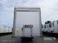 Schmitz Cargobull Curtainsider Standard Getränke 