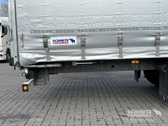 Schmitz Cargobull Curtainsider Mega Getränke 