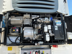 Schmitz Cargobull Reefer Meat hanging system 