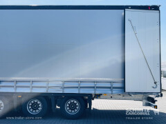 Schmitz Cargobull Curtainsider Mega Getränke 