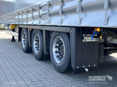 Schmitz Cargobull Curtainsider Mega Getränke 