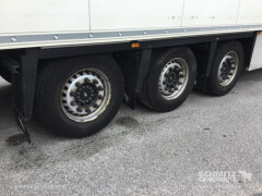 Schmitz Cargobull Reefer Meat hanging system 