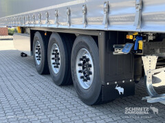 Schmitz Cargobull Curtainsider Standard Getränke 