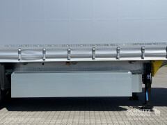 Schmitz Cargobull Curtainsider Standard Getränke 