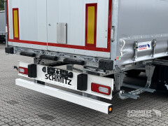 Schmitz Cargobull Curtainsider Standard Getränke 