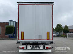 Schmitz Cargobull Curtainsider Standard Getränke 