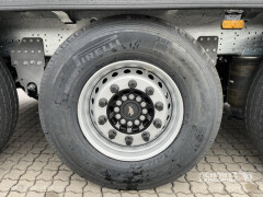 Schmitz Cargobull Curtainsider Standard Getränke 