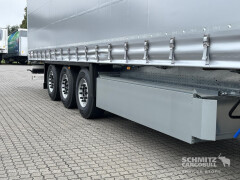 Schmitz Cargobull Curtainsider Standard Getränke 