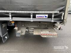 Schmitz Cargobull Semitrailer Curtainsider Standard Hayon 
