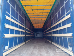 Krone Curtainsider Mega 