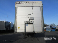 Schmitz Cargobull Curtainsider Standard Getränke 