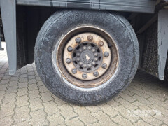 Schmitz Cargobull Curtainsider Mega 