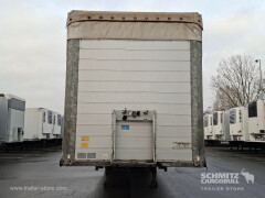 Schmitz Cargobull Curtainsider Standard Getränke 