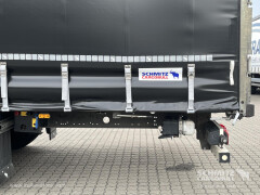 Schmitz Cargobull Curtainsider Mega Getränke 