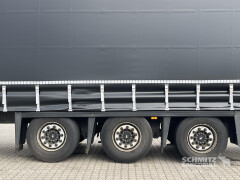 Schmitz Cargobull Curtainsider Mega Getränke 