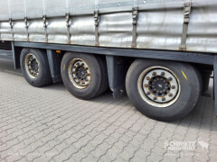 Schmitz Cargobull Curtainsider Mega Getränke 