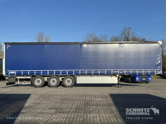 Schmitz Cargobull Curtainsider Standard Getränke 