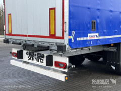 Schmitz Cargobull Curtainsider Standard Getränke 