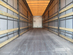 Schmitz Cargobull Curtainsider Mega Getränke 