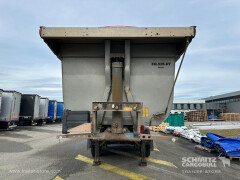 Schmitz Cargobull Semitrailer Tipper Steel half pipe body 30m³ 