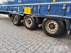 Krone Curtainsider Mega 