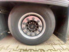 Schmitz Cargobull Curtainsider Mega 