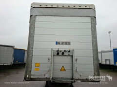 Schmitz Cargobull Curtainsider Standard Getränke 