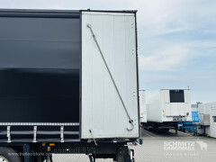 Schmitz Cargobull Curtainsider Standard Getränke 