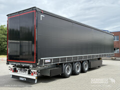Schmitz Cargobull Curtainsider Standard Getränke 