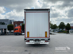 Schmitz Cargobull Curtainsider Mega Getränke 