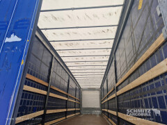 Schmitz Cargobull Curtainsider Mega 