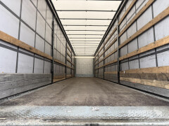 Schmitz Cargobull Curtainsider Standard 