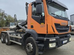 Iveco Trakker AD260T36 6x4, VDL S-21-5000 